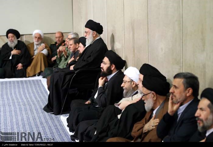 نتیجه تصویری برای احمدی نژاد در مراسم هاشمی