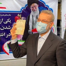ناگفته هایی از رد صلاحیت علی لاریجانی در شورای نگهبان شنیده ها حاکی است اساسا مبنای رد صلاحیت علی لاریجانی گزارش هایی غیر از گزارشهای وزارت اطلاعات به شورا بوده است و نقش آفرینی معاونت ضدجاسوسی وزارت اطلاعات و نقش صادقی مقدم در این زمینه موضوعیت ندارد.