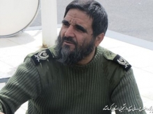 ناگفته هایی از مراسم خاکسپاری حضرت امام خمینی(ره) اوّلین نکته این بود که من وقتی در تابوت را باز کردم بوی بسیار خوشی از این پیکر بلند شد که من نمیدانم چه بویی بود و از نیروهای حاضر و آقای ناطق نوری پرسیدم که شما هم این بو را استشمام کردید که تأیید کردند و تا زمانی که کار تدفین به پایان رسید و سنگ لحد را گذاشتیم این بو هم¬چنان به مشام میرسید.