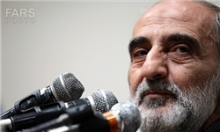 مدیرمسئول کیهان گفت: اگر توماس جفرسون که خود از واضعان دموکراسی است سر از خاک بردارد با مشاهده وضعیت ما از خجالت آب خواهد شد و احتمالاً شهدا که حق‌داران انقلابند با تعجب در میان ما دنبال یک جو غیرت می‌گردند.