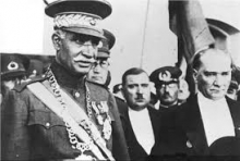 پهلوی؛ اولین حکومت دستنشانده خارجی در سراسر تاریخ ایران/ چگونه استقلال ملت ایران با دست بیگانگان خدشهدار شد؟ از جمله اسنادی که موید نقش مستقیم انگلستان در کودتای مشترک سید ضیاء و رضاخان است، تلگرامی است که «نورمن» وزیر مختار انگلستان سه روز بعد از کودتا تلگرافی با قید «فوقالعاده محرمانه» به لندن مخابره کرده است.