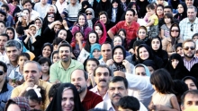 «سیاستهای کلی جمعیت» هنوز روی میز دولتیها و مجلسیها خاک میخورد!/ آمریکا با طرح NSSM به دنبال کاهش جمعیت کشورهای دنیا امروز اما با گذشت 5 سال از ابلاغ سیاستهای کلی جمعیت توسط رهبری گویا هنوز این فرمان به دست مسئولان نرسیده!