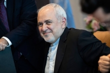ظریف: منتقدان هر چه درباره برجام گفتند، برعکس از آب درآمد!/ آقای ظریف؛ حرف منتقدان برعکس از آب در آمد یا تضمین امضای کری؟ تنها در یک نمونه «محمد جواد ظریف» در تابستان ۹۴ در نشست بررسی برجام در شورای راهبردی روابط خارجی تاکید کرد: «به شما اطمینان میدهم آمریکا نمیتواند از برجام خارج شود»! اما آمریکا در ۱۸ اردیبهشت ۹۷ بدون هیچ هزینهای از برجام خارج شد.