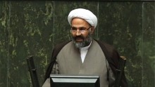 یزیدیان! ما را با جنگ تهدید نکنید/ ما زندهایم و شمشیرهای خود را کشیدهایم تا به شما پاسخ دهیم/ واژه تسلیم، سازش و مذاکره با ذلت از دایره لغوی ما پاک شده است/ آقای روحانی! شما فقط ژست مخالفت با آمریکا گرفتهاید پژمانفر: شما هم مثل مردم شدید و ادای مخالفت با آمریکا را گرفتید و خواستید به مردم بگویید که دیدی من هم ضد آمریکایی شدهام؛ اما مسائل شما حل نشد و گفتید باید مذاکره کنیم.