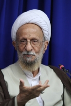 اینکه انسان حق و باطل را بشناسد ربوبیت تشریعی است/ مبادا سیاستگذاریهای آموزشی و فرهنگی ما به تضعیف ایمان و کمتوجهی به معارف اسلامی منتهی شود +صوت حضرت آیت الله مصباح یزدی در یازدهمین جلسه از سلسله جلسات «اخلاق و سیاست» دربارۀ «کاربرد حق در قرآن» فرمایشات خود را ایراد کردند.