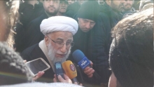 مردم به نامزدهای دروغگو رأی ندهند/ ما کار خودمان را کردیم و اینک نوبت مردم است آیت الله احمد جنتی دبیر شورای نگهبان با حضور در جمع راهپیمایان تهرانی در یوم الله ۲۲ بهمن، در جمع خبرنگاراناظهار داشت: ما کار خودمان را کردیم و اینک نوبت مردم است.