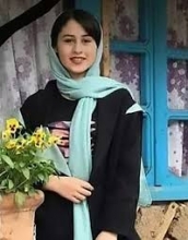 حامیان نجفی خونخواه «رومینا» شدند/ عوامل موثر در وقوع این جنایت چه بودند؟ کسانی که با رابطه شرعی و قانونی ازدواج مشکل دارند و با برچسبهایی مثل کودک همسری سعی در دامن زدن به روابط نامشروع و غیراخلاقی کنند بهتر است در این باره پاسخگو باشند و خود را در وقوع فجایع این چنینی سهیم بدانند.