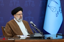 تعرض به هواپیمای مسافربری نقض فاحش حقوق بین الملل است/ اولویت در برخوردهای قضایی با دانه درشتها و متخلفان بزرگ است/ به سودجویان اجازه نمیدهیم ثروت ملی را به نفع خود مصادره کنند تهدید امنیت هوانوردی و تعرض به هواپیمای مسافربری نقض فاحش حقوق بین الملل است و به هیچ وجه قابل گذشت نیست. دادستانی کل و معاونت بین الملل قوه قضاییه شکایات سرنشینان این هواپیما را مجدانه پیگیری کنند.
