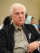 خسرو سینایی درگذشت خسرو سینایی، کارگردان عروس آتش، بعد از مدتی بستری بودن در بیمارستان به علت ابتلا به کرونا در سن 79 سالگی دارفانی را وداع گفت.