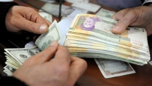 قیمت ارز را ۸ برابر کردند باز هم آدرس آمریکا را میدهند مدعیان اصلاحات که طی ۷ سال گذشته همه مسائل اقتصادی کشور را به آمریکا و برجام گره زده و سفره مردم را هر روز کوچکتر از روز قبل کردهاند، این روزها بار دیگر به انتخابات آمریکا دخیل بسته اند.