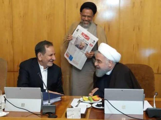 دولت به جای مواضع نسنجیده، قانون مجلس را اجرا کند/ غربگرایان نقش نیروی کمکی برای افزایش فشارهای بایدن به ایران را بازی میکنند؟ اقدامات دولت در راستای اجابت درخواستهای آژانس در کنار موضع وزیر اطلاعات مبنی بر امکان تغییر تصمیمات استراتژیک ایران تحت فشار خارجی مانند دو لبهی یک قیچی عمل کرده و نتیجهای جز افزایش فشارهای سیاسی و اجماع علیه ایران ندارد.