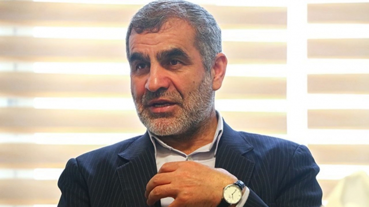 اعضای دولت با هم هماهنگ نیستند/ وزرا در جلسه با نمایندگان از ناهماهنگی در دولت شکایت میکنند/ نمیشود دولت هشت سال وقت مردم را بگیرد بعد دعوای سیاسی راه بیندازد! عضو هئیت رئیسه مجلس شورای اسلامی میگوید، اعضای دولت با هم هماهنگ نیستند، تا جایی که خود وزرا هم از این ناهماهنگی شکایت دارند و این برای دولت بسیار بد است.