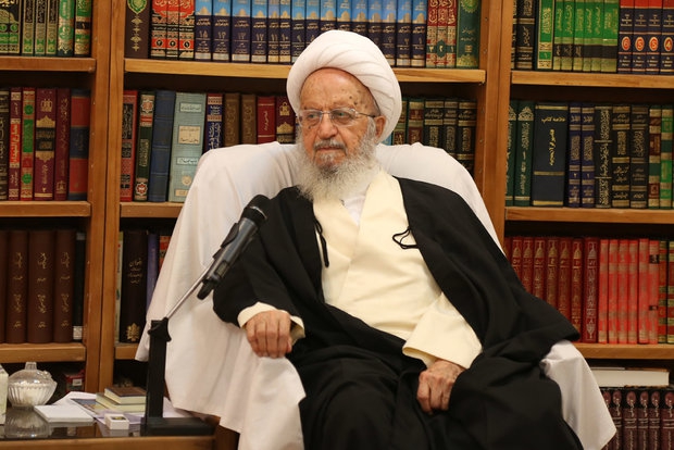 آیت الله مصباح یزدی مجاهدی خستگیناپذیر بود/ زندگی ایشان سراسر خدمت به اسلام و مکتب اهل بیت(ع) بود آیت الله مکارم شیرازی از مراجع تقلید با صدور پیامی ارتحال آیت الله مصباح یزدی را تسلیت گفت و اعلام کرد: آیت الله مصباح یزدی مجاهدی خستگی ناپذیر بود.