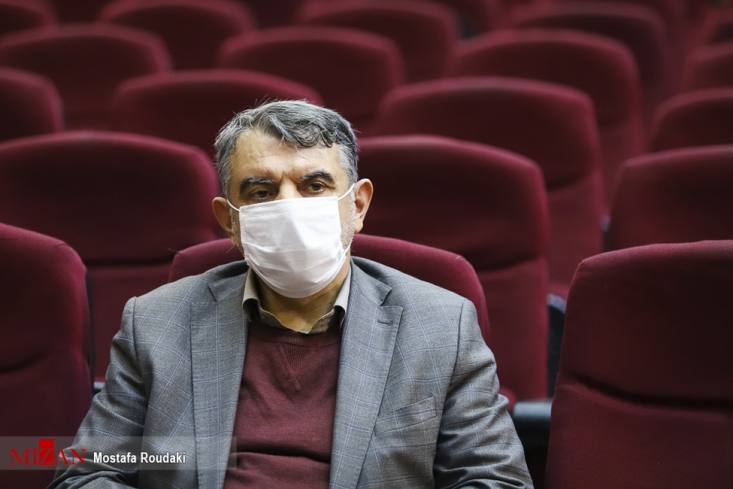 در قیمتگذاری شرکت حمل و نقل خلیج فارس باید اصلاح ساختار صورت میگرفت/ پوریحسینی اصرار دارد که سازمان خصوصیسازی این تخلفات را انجام داده است! نماینده دادستان گفت: متهم پوری حسینی اصرار دارد که سازمان خصوصی سازی اینکارها را انجام داده است؛ اما موضوع اینجاست که رییس تصمیم گیرنده و اداره کننده است و در سازمان خصوصی سازی، رییس سازمان وظیفه داشته سازمان را اداره کند نه در و دیوار سازمان.