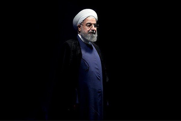 حاشیه امن دولت برای ماجراجویی دشمن/ روحانی: صهیونیستها دنبال آشوب و بلوا هستند؛ پاسخ بماند برای وقت دیگر! حسن روحانی در واکنش به ترور شهید فخریزاده با ذکر این جمله که در دام توطئه صهیونیستها نمیافتیم بار دیگر به دشمن این پیغام را مخابره کرد که ایران واکنش جدی به جنایت این رژیم در قلب کشور هم نخواهد داشت.
