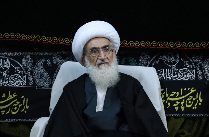 آیتالله مصباح یزدی میتواند یک الگوی ارزنده برای طلاب باشد/ این ثلمه عظیم به راحتی جبران نخواهد شد/ صراحت لهجه ایشان در دفاع از ارزشهای اسلام و انقلاب موجب برجستگی آن مرحوم بود تربیت شاگردان فراوان و تأسیس مرکز علمی و پژوهشی امام خمینی رحمت الله علیه و آثار قلمی متعدد و بیان مناظرههای مستدل و محکم از خصوصیات ویژه ایشان بود.