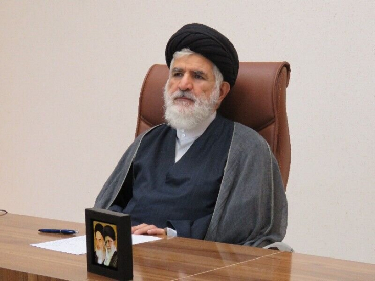 از تمام روستاهای لواسان بازدید میدانی داشتهام/ شورای فرهنگ لواسان رتبه اول تهران را کسب کرده است/ میخواستند با تراکم فروشی در لواسان به من خانه بدهند قبول نکردم/ دفتر امام جمعه را خودم ساختم/ بخاطر وقت زیادی که در لواسان گذاشتم به دانشگاه بدهکار شدم من آمدم به نزدیکترین نقطه ممکن به مصلای لواسان ساکن شدم و یک ربع تا دفتر و محل نماز جمعه فاصله دارم. جالب این است که مسافت من از آن نقطهای که شهرداری لواسان در نظر گرفته بود به اندازه مسافتی است که همین حالا تا مصلا دارم.
