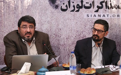 سعید زیباکلام: ما با یک معاهده الزام آور رو به رو هستیم؛ بیانیه ای در کار نیست/ فؤاد ایزدی: با این وضع تحریم ها در جای خود باقی خواهد ماند/ در بحثهای کنگره و رئیس جمهور، کنگره پیروز خواهد شد جمله آقای روحانی در این خصوص که همه تحریمها از ابتدای توافق برداشته میشود به دو دلیل درست نیست اول آن که طبق متن بیانیه مورد تایید وزارت خارجه کشورمان همه تحریمها برداشته نمیشود و قرار است تحریمهایی برداشته شود که جدی نیستند دلیل دوم نیز این است که زمان برداشته شدن تحریمها نه ابتدای کار بلکه انتهای کار است و آن هم با تایید آژانس که ما 12 سال است که با آن مشکل داریم.