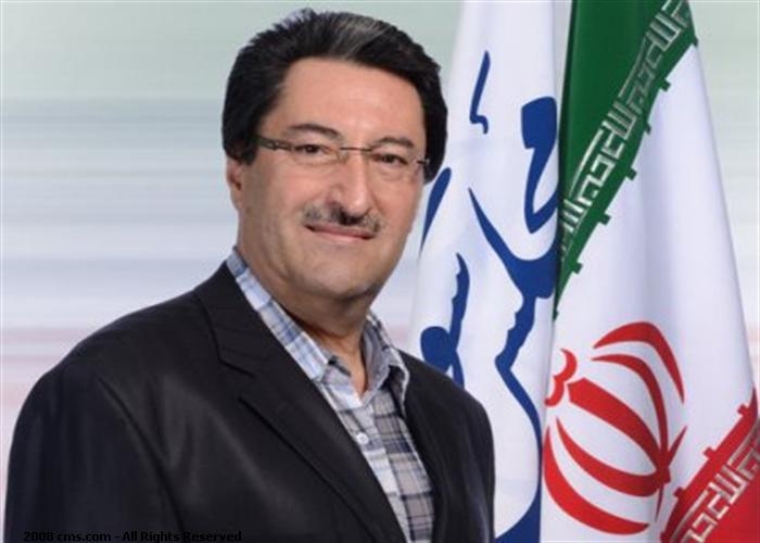 توافق وین تا حدی ضعیف و پر دردسر است که جای هیچ گونه دفاع کارشناسی، حقوقی و فنی را برای حامیان آن باز نگذاشته است و کسانی که به علل سیاسی می خواهند از این مذاکرات دفاع کنند یا مجبور هستند مانند نماینده ارومیه دلایل عجیب و غریب و گاه طنز آمیز در دفاع از آن بتراشند و یا مانند افرادی چون صادق زیباکلام به کلی منکر اهمیت و ارزش انرژی هسته ای شوند و با ادبیاتی شبیه شاهان قاجار، حتی استقلال کشور و ملت را نیز بی اهمیت توصیف کرده و بر از دست دادن هر چه سریع تر آن تاکید کنند!