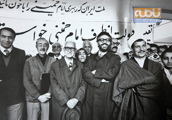 بازخوانی تلاش هاشمی برای رهایی ضد انقلاب ها/ هاشمی: من پيشنهاد عفو متهمان كودتا از جمله صادق قطب زاده را دادم هاشمی رفسنجانی در خاطرات روزانه خود در پنج شنبه 25 شهريور نوشته است: احمدآقا و ري شهري آمدند و خبر اعدام آقاي قطب زاده كه ديشب انجام شد و نيز تماس با آقاي شريعتمداري براي محكوم كردن ضد انقلاب را دادند، متاثر شدم...