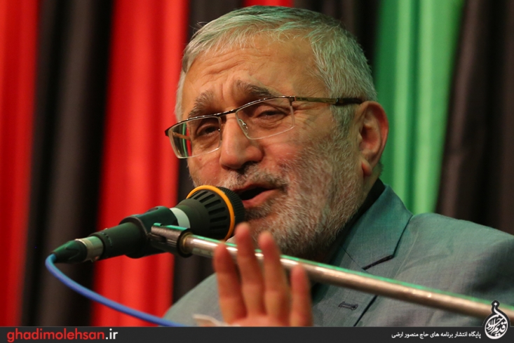 مراسم عزاداری و سوگواری سرور و سالار شهیدان حضرت اباعبدالله الحسین(ع) در محرم ۱۴۳۷ هـ.ق با سخنرانی حجت الاسلام والمسلمین میلانی نژاد و مداحی حاج منصور ارضی به مدت ۱۱ شب از ۲۲ مهر بعد از نماز مغرب و عشاء در مسجد ارگ برگزار می شود.