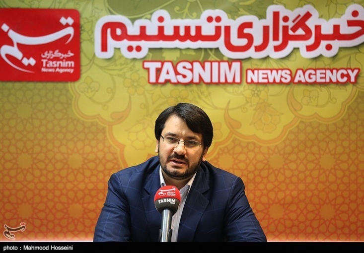 عضو هیئت رئیسه مجلس با بیان اینکه مدیریت ژنرالی زنگنه در وزارت نفت خسارت ۱۸ میلیارد دلاری بابت پرونده کرسنت و ۵۴.۷ میلیارد دلار عدم‌النفع از کاهش قیمت نفت را به کشور تحمیل کرد، گفت: آقای زنگنه به جای "فحاش‌خواندن" منتقدان خود، باید پاسخگو باشد.