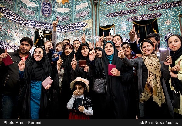 ترکیب خبرگان ثابت ماند/ برتری قطعی اصولگرایان در اکثر شهرهای کشور؛ شکست معنا دار در تهران/ لاریجانی در قم اول نشد! / با کارپردازی انگلیس، آیات مصباح و یزدی از ورود به خبرگان باز ماندند بررسی ترکیب آراء نشان می دهد ترکیب خبرگان ثابت مانده، برتری قطعی در اکثر شهرهای کشور با اصولگرایان است اما در تهران این جریان شکستی معنا دار را متقبل شده است. لاریجانی در قم اول نشده و با کارپردازی انگلیس، آیات مصباح و یزدی از ورود به خبرگان باز مانده اند.