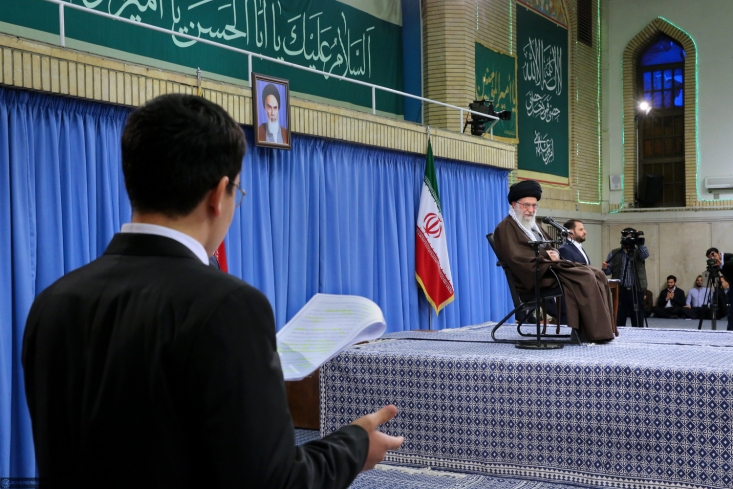 گیرم فلان دولتِ فاسدِ وابستهی توخالیِ پوک با پول و دلار نفتی در فلان بیانیه، حزبالله را محکوم کند؛ به درک!