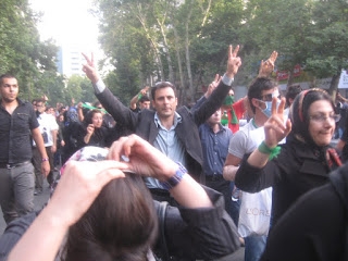 سازمان اطلاعات سپاه نینوای استان گلستان فرد حدودا 46 ساله دو تابعیتی با هویت «رضا شاهینی» را بامداد روز 21 تیرماه در شهر گرگان دستگیر کرد.