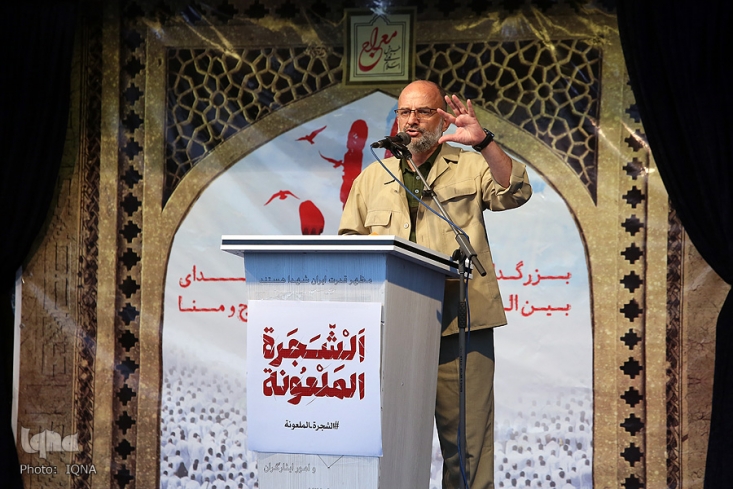 شما حتی وقتی که فاجعه منا اتفاق افتاد سفر نیویورک را رها نکردید در حالی که بیش از 460 نفر از هموطنان‌مان که فقط یکی از آنها غضنفر رکن‌آبادی بود به شهادت رسیده بودند،‌ بعد از شما هم یک هفته بعد ظریف به ایران آمد، شما کدام فشار را به آل‌سعود آوردید.