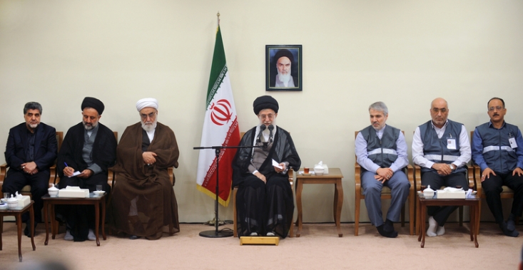 یکی از چالش‌برانگیزترین مباحث در خصوص آمارهای اقتصادی، تفاوت عددی است که از شاخص‌های واحدی اعلام می‌شود. اختلاف عددی‌ای که بعضا چشمگیر و غیرقابل اغماض بوده و نه تنها در سیاست‌گذاری‌های اقتصادی کشور می‌تواند باعث گمراهی شود بلکه اعتماد عمومی را نسبت به آمار رسمی کمرنگ خواهد نمود.