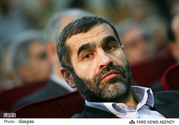 واکنش وزیر سابق راه و شهرسازی به اظهارات آخوندی/ نیکزاد: «دولت آینده» تمام طرح های مسکن را تمام خواهد کرد / حداقل انتظار از وزیر نظام اسلامی بکارگیری کلمات سنجیده است/ با وصول اقساط مسکن مهر بالغ بر ده هزار میلیارد چه کرده اید؟ حرف اولم این است که حداقل انتظار از وزیر نظام اسلامی رعایت ادب و بکارگیری کلمات مودبانه و سنجیده در اظهار نظرهای رسمی است، اما در مقام یک قضاوت مدیریتی، مقایسه عملکرد و پیشرفت مسکن مهر در دولت یازدهم و دولت دهم نشان میدهد مسئولین بخش بعد از گذشت سه سال از قبول مسئولیت هنوز هم در صدد سرپوش گذاشتن برناکارآمدی خود از طریق فرافکنی هستند تا نقد منصفانه مسکن مهر.