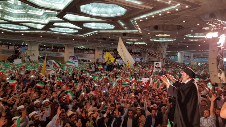 امروز همایش طوفانی حامیان رئیسی ساعت 16:30 در مصلای تهران برگزار می‎شود. امروز درهای پارکینگ‌ها و محوطه عمومی مصلی از ساعت 14 به روی مردم باز خواهد بود.
