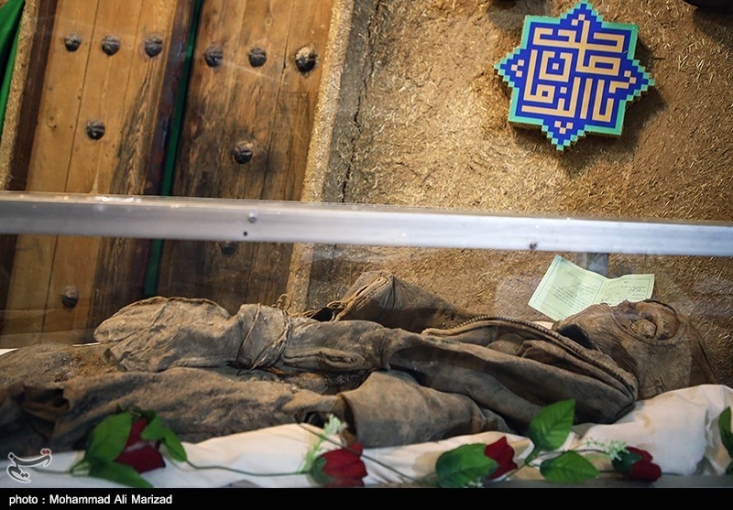 بار دیگر اتفاق افتاد: کشف پیکر شهدای غواص با دستان بسته چند روزی بیشتر از دومین سالگرد کشف پیکر مطهر ۱۷۵ شهید غواص و خط شکن کربلای ۴ نمیگذرد که سردار باقرزاده از کشف پیکر مطهر شهدای غواص دیگری در منطقه همان عملیات خبر میدهد.