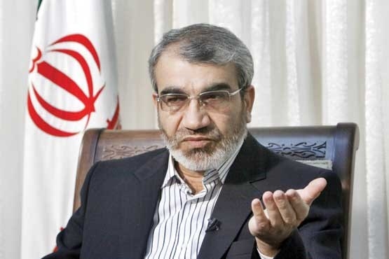 کدخدایی: نتایج انتخابات باید لحظه به لحظه به مردم اعلام شود؛ سعی میکنیم با وزارت کشور رایزنی کنیم تا همین اتفاق بیافتد درحالی که وزیر کشور به عنوان مجری انتخابات از اعلام نشدن تدریجی و لحظه به لحظه شمارش آرا گفت که شورای نگهبان به عنوان ناظر اعلام کرد نتایج انتخابات بهتر است لحظه به لحظه به مردم گزارش شود.
