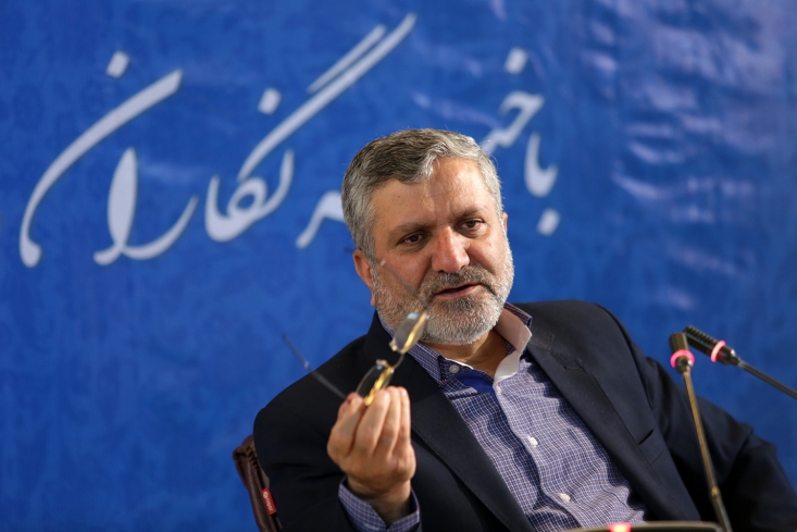آمادگی مناظره با وزیر درباره تخلفات انتخاباتی وزارت کشور را دارم/برخی اظهارات رحمانی فضلی مبنای قانونی و منطق حقوقی ندارد نماینده حجتالاسلام رئیسی در ستاد انتخابات کشور با بیان اینکه تخلفات وزارت کشور در انتخابات 29 اردیبهشت محرز است، گفت: آمادگی بررسی تخلفات قبل و حین انتخابات را با حضور وزیرکشور دارم.