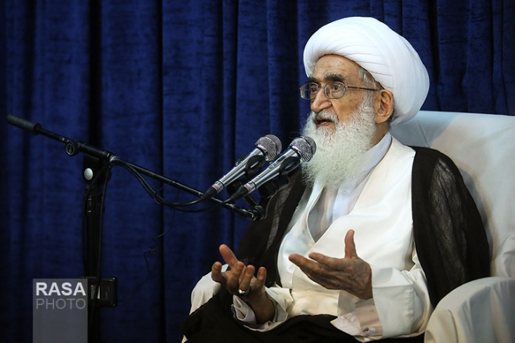 بنده بارها گفتم و بعضی از علما و مراجع بزرگوار هم تاکید کردند که باید تکلیف این موضوع مشخص شود و به هیچ وجه نخواهیم گذاشت چیزی در این مملکت اجرایی شود که خلاف شرع و اسلام و فرهنگ اهل‌بیت(ع) باشد؛ ما از امام آموختیم که حقایق را بدانیم و از حق دفاع کنیم.