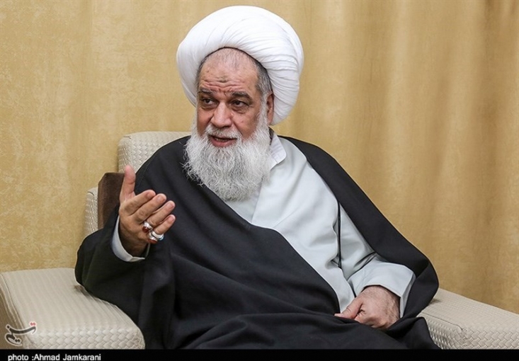 شاگرد برجسته آیات کشمیری و بهاءالدینی می‌گوید که آیت‌الله بهاء‌الدینی استاد منتظری بود ولی می‌فرمودند او به درد رهبری نمی­‌خورد و کسی به اندازه "آسید علی‌آقا" قادر به اداره کشور نیست. 
