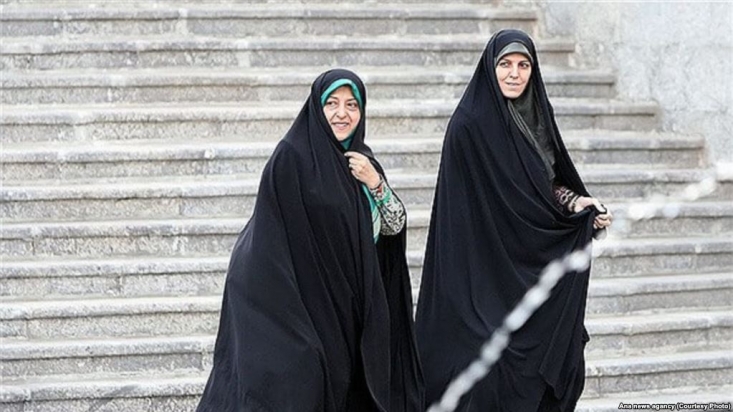 دستهای خالی معاونت امور زنان ریاستجمهوری در "لایحه تأمین امنیت زنان در برابر خشونت"/ لایحه تأمین امنیت زنان یا پروژه افزایش بودجه معاونت امور زنان!؟ ارثیهای که مولاوردی برای ابتکار در این معاونت به یادگار گذاشته، آنقدر نگرانکننده است که حتی میزان توانایی و سابقه مدیریتی ابتکار را در حوزه محیط زیست نیز تحتالشعاع قرار میدهد؛ ابتکار خود میراث دیگری را پس از 12 سال سابقه مدیریتی در محیط زیست برای این سازمان به یادگار گذاشته که بر اساس آخرین آمارهای رسمی، چند هزار نفر در سال به دلیل آلودگی هوا کشته میشوند؛ دریاچه ارومیه، جنگلها و سفرههای آب زیرزمینی و ... به جای خود!