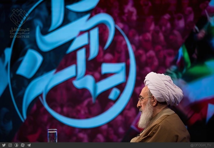 در حیات امام(ره) نظر ایشان هم حذف مرجعیت از شرایط رهبری بود/ قید موقت برای این بود تا رفراندوم بازنگری قانون اساسی انجام گیرد/ مجتهدشبستری: اگر توصیههای امام(ره) هم نبود به فردی جز آیتالله خامنهای نمیتوانستیم برسیم مرحوم آیتالله منتظری با وجود نامه ششم فروردین سال 1368 امام(ره) به ایشان و استعفای ایشان با رأی مجلس خبرگان رهبری از سمت قائممقامی عزل شد/ در حیات امام(ره) نظر ایشان هم حذف مرجعیت از شرایط رهبری بود/ قید موقت برای این بود تا رفراندوم بازنگری قانون اساسی انجام گیرد/ بعد از رفراندوم در جلسه فوقالعاده مجلس خبرگان آیتالله خامنهای با رأی بیشتر از جلسه اول و اکثریت قاطع رهبر دائمی شد/ علت تمایل مجلس خبرگان به رهبری فردی قانعکننده بودن ادله موافقانش بود// همین که امام(ره) فرمودند شورایی بودن حذف شود قرینهای بود بر اینکه نظر مساعدی به شورایی بودن نداشتند/ اگر توصیههای امام(ره) هم نبود به فردی جز آیتالله خامنهای نمیتوانستیم برسیم، چون شایستهترین بود/توصیههای امام(ره) در سرعت عمل و کثرت آرا برای انتخاب رهبری تأثیر داشت// برداشتهای عجیب و غریب عدهای از تواضع و برافروختگی آیتالله خامنهای در استنکاف این مسئولیت نشانه کوتهفکری است// ما به فتوای امام(ره) شما را ولی خودمان میدانیم//