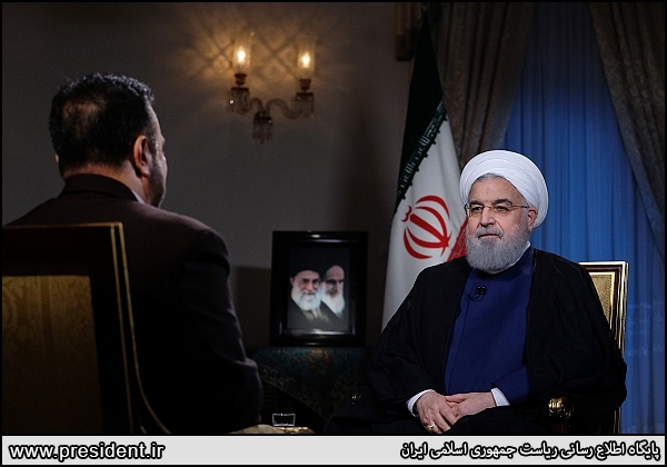 هدف ترامپ از مذاکره، جنگ روانی علیه ملت ایران است/مذاکره همزمان با تحریم معنایی ندارد/اگر متحد باشیم تحریمها زودتر شکست میخورد رئیسجمهور گفت: کسی که امروز ادعای مذاکره میکند، کسی است که بدون مذاکره از تمام تعهدات بینالمللیاش از پاریس تا تعهدات تجاریاش خارج شده است. همزمان با تحریم مذاکره چه معنایی میخواهد داشته باشد؟.