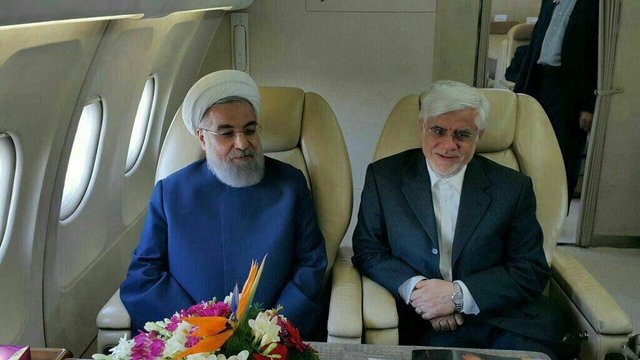 اصلاحطلبان لبه پرتگاه قرار دارند/ نتیجه باندبازی، سهمخواهی و تمامیتخواهی اصلاحطلبان را در انتخابات آتی میبینید؛ آنها منافع حزبی خود را به مصلحت مردم ترجیح دادهاند در این گزارش اصلاح طلبان را «تمامیت خواه» معرفی می کند. این درحالی است که تئوریسین های اصلاح طلبان همیشه جریان رقیب خود را با این برچسب معرفی می کرده اما حالا که خود سال هاست در قدرت هستند به این نتیجه رسیده که این صفت برازنده جریان غرب گراست.