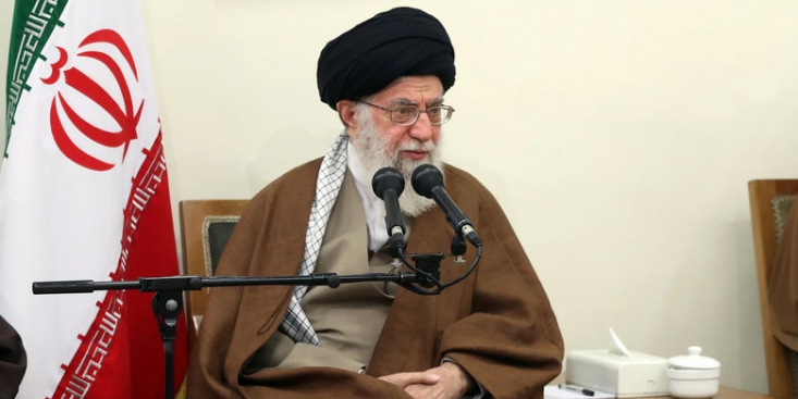 گسترش رویشهای انقلاب موجب شکست دشمن در تهاجم به معنویات خواهد شد/ شهدا امروز نیز با هویت و معنویت خود از کشور و اسلام دفاع میکنند/ دفاع مقدس تمامشدنی نیست و یک حقیقت در حال پیشرفت است شهیدان عزیز در زمان حیاتشان با جان خود وارد میدان دفاع شدند، و امروز با هویت و معنویت خود از کشور و اسلام دفاع میکنند، بنابراین دفاع مقدس تمامشدنی نیست و یک حقیقت در حال پیشرفت است.