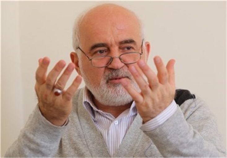 پشیمانی بزرگ یکی از حامیان FATF/ احمدتوکلی خطاب به دولت و مجلس: فرمول اروپا حتی از «نفت در برابرغذا» برای رژیم صدام هم تحقیرکنندهتر است/ اروپا میگوید فعالیت موشکی نداشته باشید و قاچاقچیان موادمخدر را اعدام نکنید/ خواری و زبونی در قبال اروپا جواب نمیدهد احمد توکلی، از اعضای مجمع تشخیص مصلحت نظام که قبلا از حامیان پذیرش خواستههای FATF بود اکنون درباره سازوکار مالی جدید اروپا موسوم به اینستکس وFATF خطاب به اعضای مجمع تشخیص مصلحت نظام و نمایندگان مجلس نامه ای نوشته است که در آن دولتی ها را به خاطراستقبال از اینستکس سرزنش کرده و مسیر دولت را منجر به تنگ تر شدن معیشت مردم معرفی میکند.