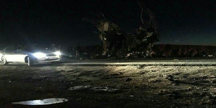 ۲۷ شهید مدافع وطن در پی انفجار انتحاری تروریستها در سیستان و بلوچستان+ اسامی شهدا/ ۳ روز عزای عمومی در سیستان و بلوچستان/ روحانی: تقاص خون شهیدانمان را خواهیم گرفت در این حمله انتحاری که به گفته قرارگاه قدس نیروی زمینی سپاه پاسداران انقلاب اسلامی با استفاده از یک دستگاه خودرو مملو از مواد منفجره در مجاورت اتوبوس حامل یکی از یگانهای قرارگاه قدس نیروی زمینی سپاه صورت پذیرفت، جمعی از حافظان مرزهای میهن اسلامی شهید و تعدادی نیز زخمی شد.