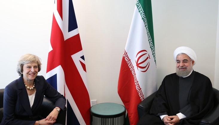 بررسی ۳دهه مذاکرات ایران و اروپا/ خصومت و خباثت اروپا از مذاکرات دولت سازندگی تا مذاکرات هستهای/ چرا چشمآبیها بدجنسی میکنند؟ روحانی در مردادماه ۱۳۸۴ اعتراف کرد: «متاسفانه در مقابل اگر نگوییم هیچ، ایران مابهازای بسیار اندکی دریافت کرد و بارها اقدامات اعتمادساز خود را افزایش داد و تنها در عوض آن، با قولهای انجامنشده و درخواستهای بیشتری روبهرو شد.»