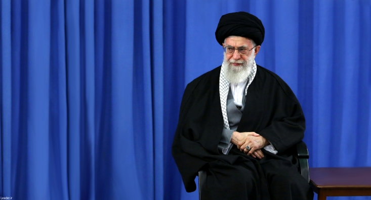 همه وظیفه داریم به کمک سیلزدگان در همهی استانهای کشور بشتابیم/ کمکهای مردمی و ورود دستگاههای عمومی به امداد مردم وظیفهای مهم است/ دستور به ستاد کل نیروهای مسلح: تجهیزات بیشتری به منطقه گسیل کنید و گزارش اقدامات را بفرستید حادثهی سیل ویرانگر در استانهای گلستان و مازندران که خسارتهای سنگین به خانهها و مزارع وارد ساخته و لطمهی سختی به شهرها و روستاها بویژه آققلا وارد ساخته است موجب تأسف و تأثر عمیق اینجانب شد. کمکهای مردمی و ورود دستگاههای عمومی به عرصهی امداد و جبران خسارتها وظیفهی مهمی است که میتواند گوشهای از آلام آن مردم عزیز را برطرف کند.