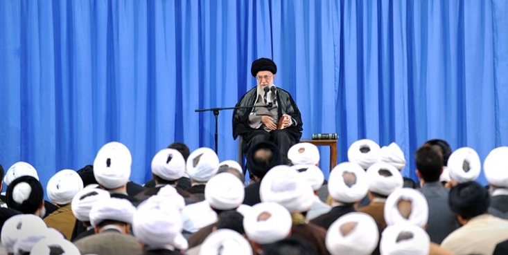 ثروتمندان موظفند نیاز نیازمندان را تامین کنند/ اگر مال کسی زیاد شد، حجت خدا بر او بزرگ و سنگین خواهد شد بیانات رهبر معظم انقلاب اسلامی در ابتدای درس خارج فقه درباره وظیفهی ثروتمندان در پایگاه اطلاعرسانی KHAMENEI.IR منتشر شد.