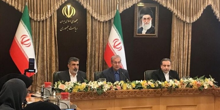 ایران گام دوم را برداشت/ کمالوندی: تا چند ساعت دیگر غنیسازی بالای ۳.۶۷ درصد شروع میشود/ عراقچی: نامه ظریف به موگرینی ارسال میشود معاون سیاسی وزارت خارجه، سخنگوی دولت و سخنگوی سازمان انرژی اتمی در نشست خبری تصمیمات ایران در گام دوم کاهش تعهدات برجامی پس از پایان مهلت ۶۰ روزه به اروپا را اعلام کردند.