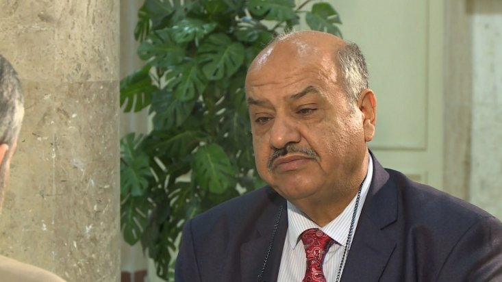 سیاستمدار عراقی: اعلام جنگ علیه ایران یعنی آغاز جنگ جهانی سوم واثق الهاشمی رئیس مرکز مطالعات استراتژیک عراق در برنامه تلویزیونی «بدون مرز» تاکید کرد که جنگ علیه ایران باعث آغاز جنگ جهانی سوم خواهد شد و همه را درگیر خواهد کرد.